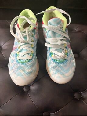 Youth Light Blue Patterned Sneakers with Neon Accents